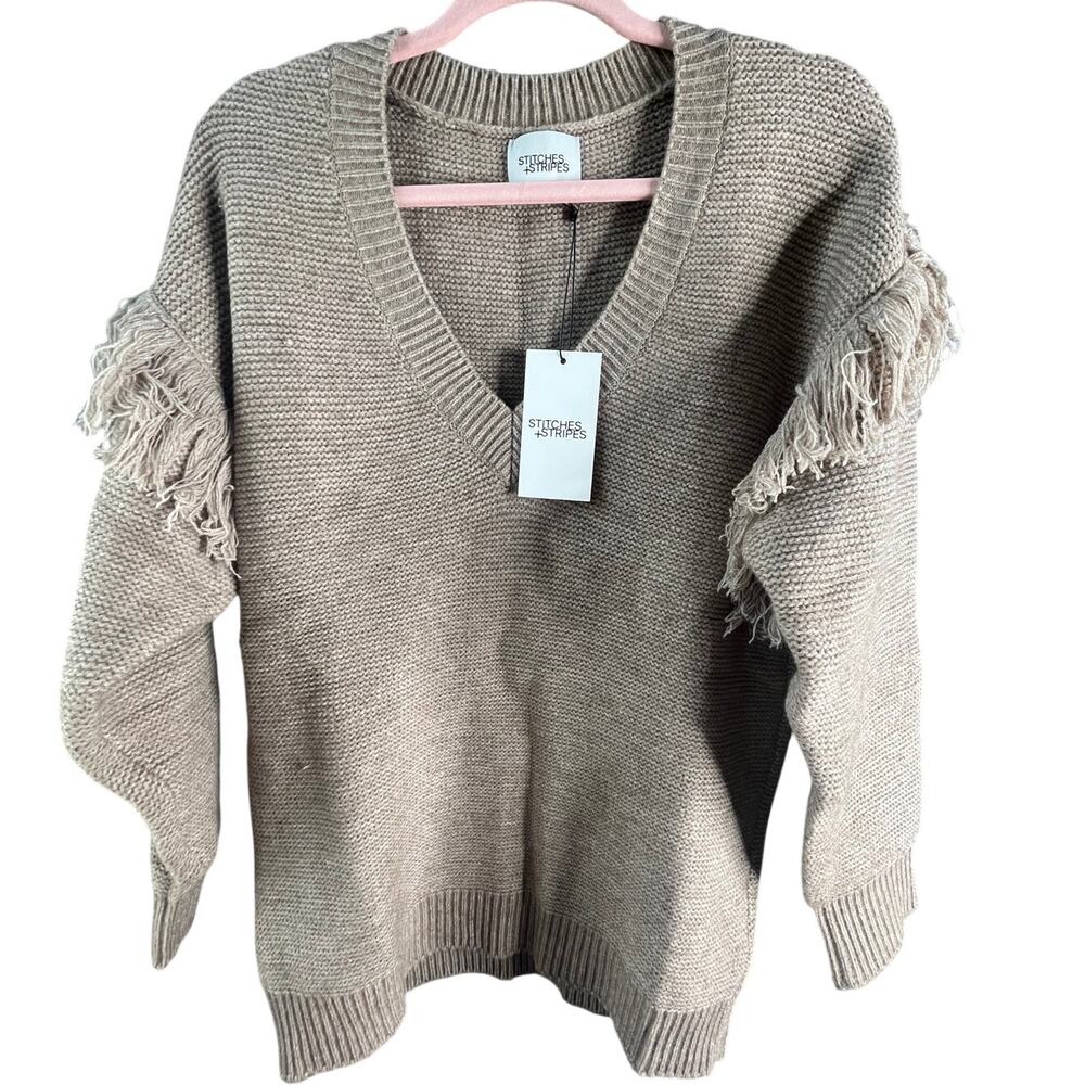 Stitches + Stripes Fringe Sleeve Chunky Knit Sweater v-neck Taupe Size L NWT